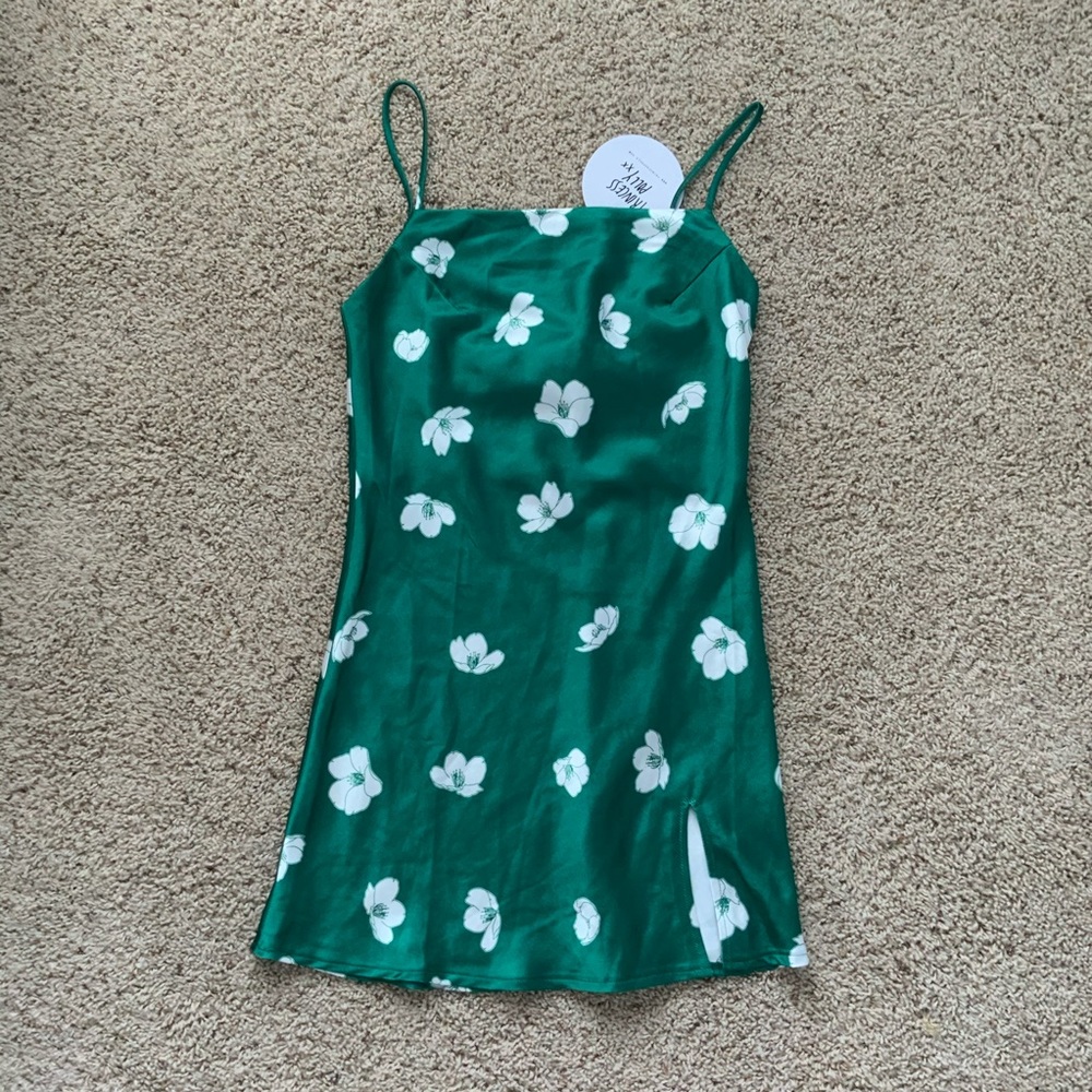 ✨NWT PRINCESS POLLY ULTRA MINI DRESS✨ - Picture 8 of 11